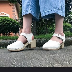 COPY - White chunky heeled clogs size 9